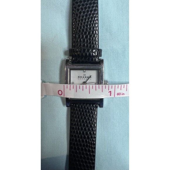 Skagen Ladies Mother of Pearl Square Watch 528SSLB8A New Band New Battery - Picture 8 of 8